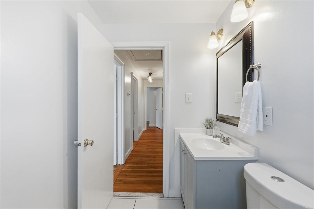 8 Bossi Ave Property Photo 17