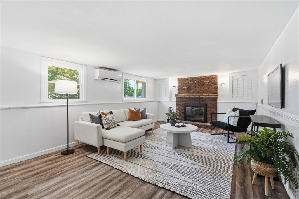 8 Bossi Ave Property Photo 23