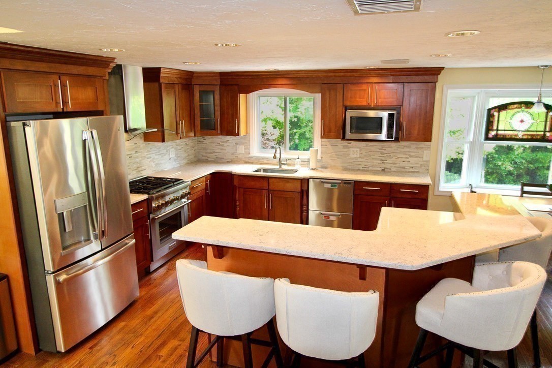 10 Stoneybrook Drive Property Photo 2