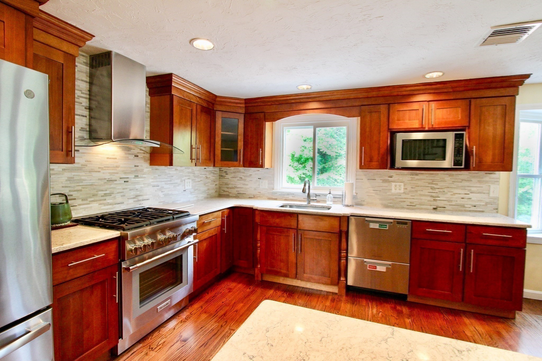 10 Stoneybrook Drive Property Photo 6
