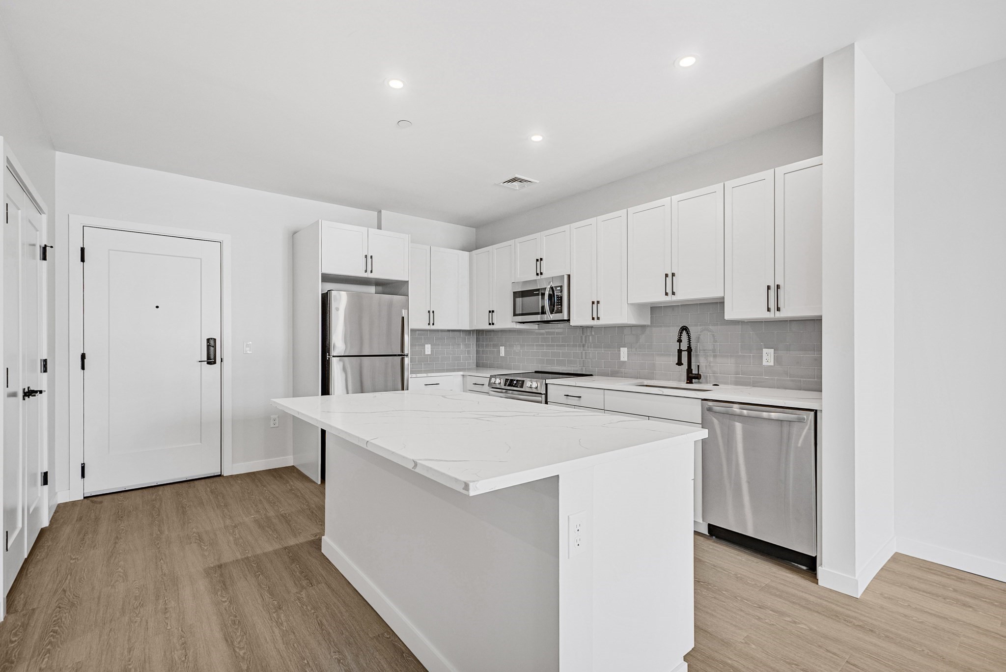 6 Rantoul St # 205 Property Photo 8