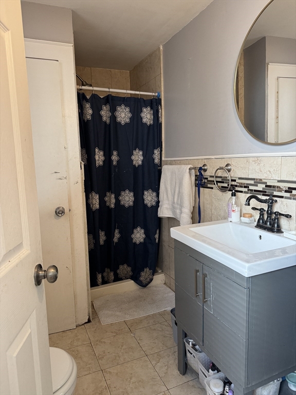 35 Farmland Rd Property Photo 8