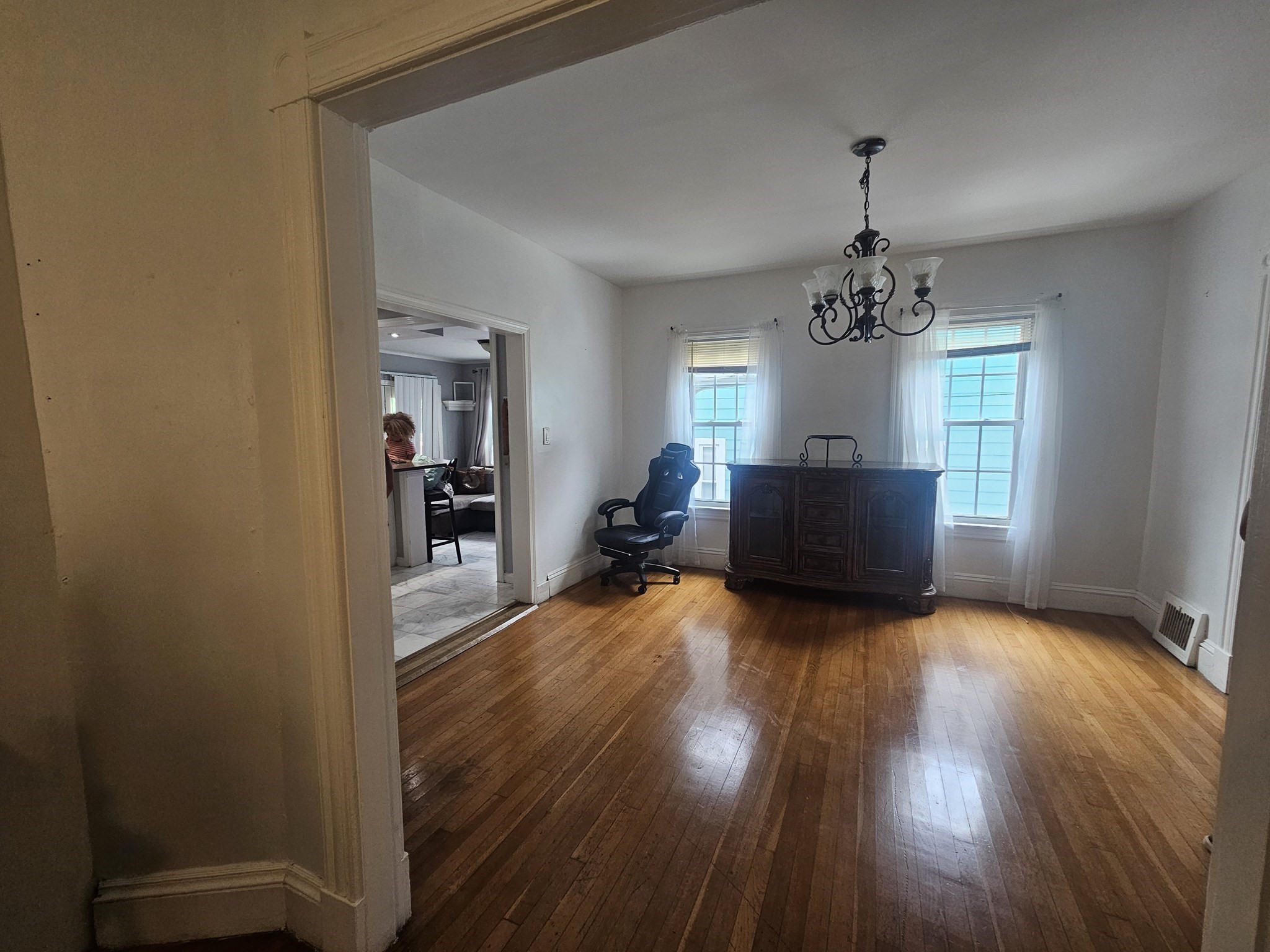 35 Farmland Rd Property Photo 13