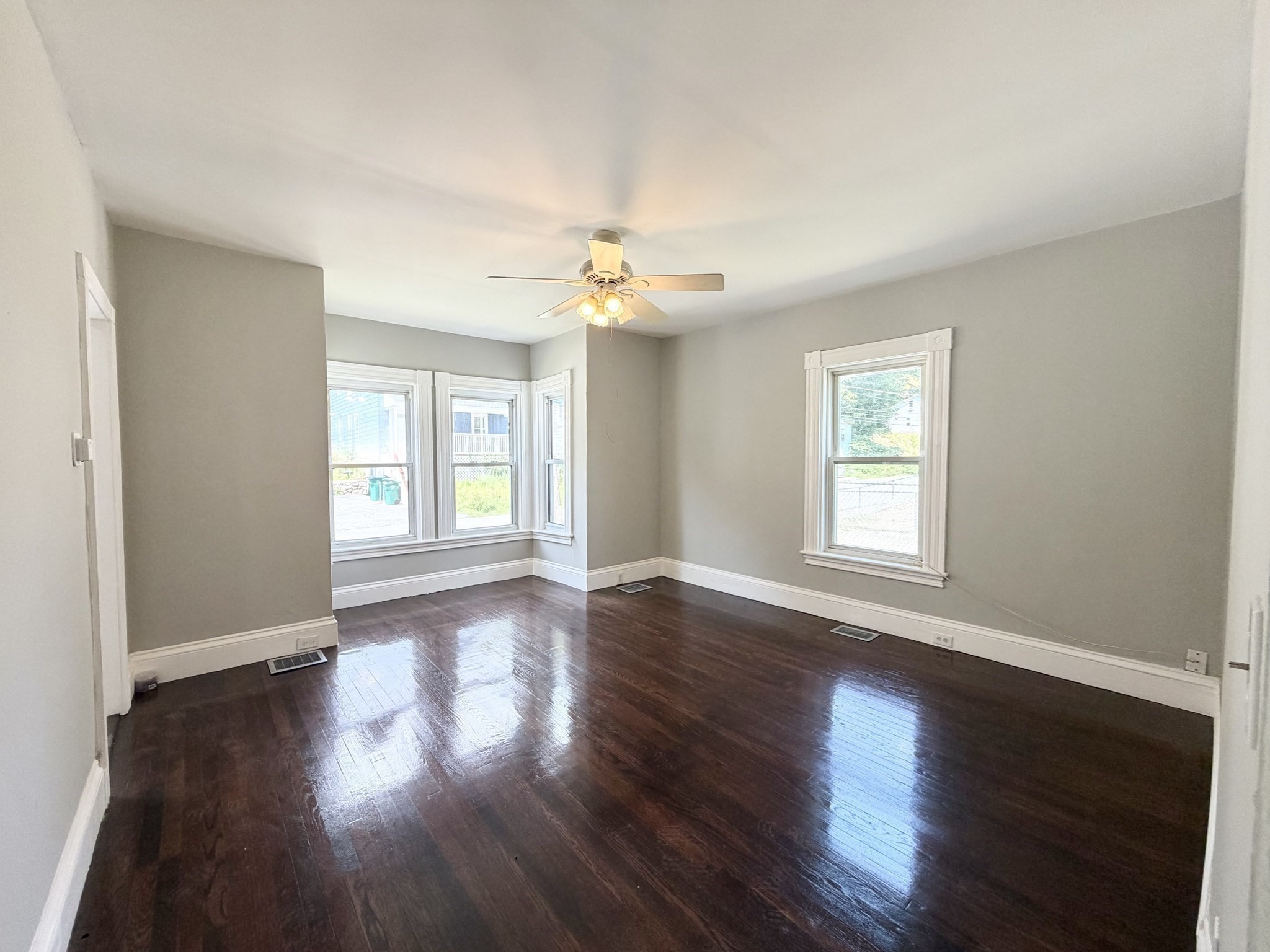 109 Culley St Property Photo 12