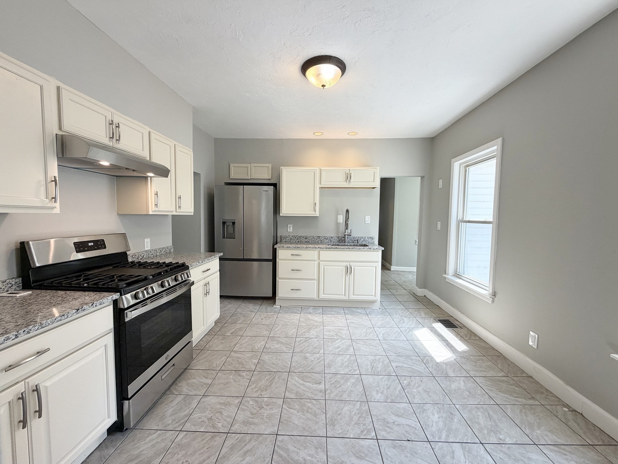 109 Culley St Property Photo 13