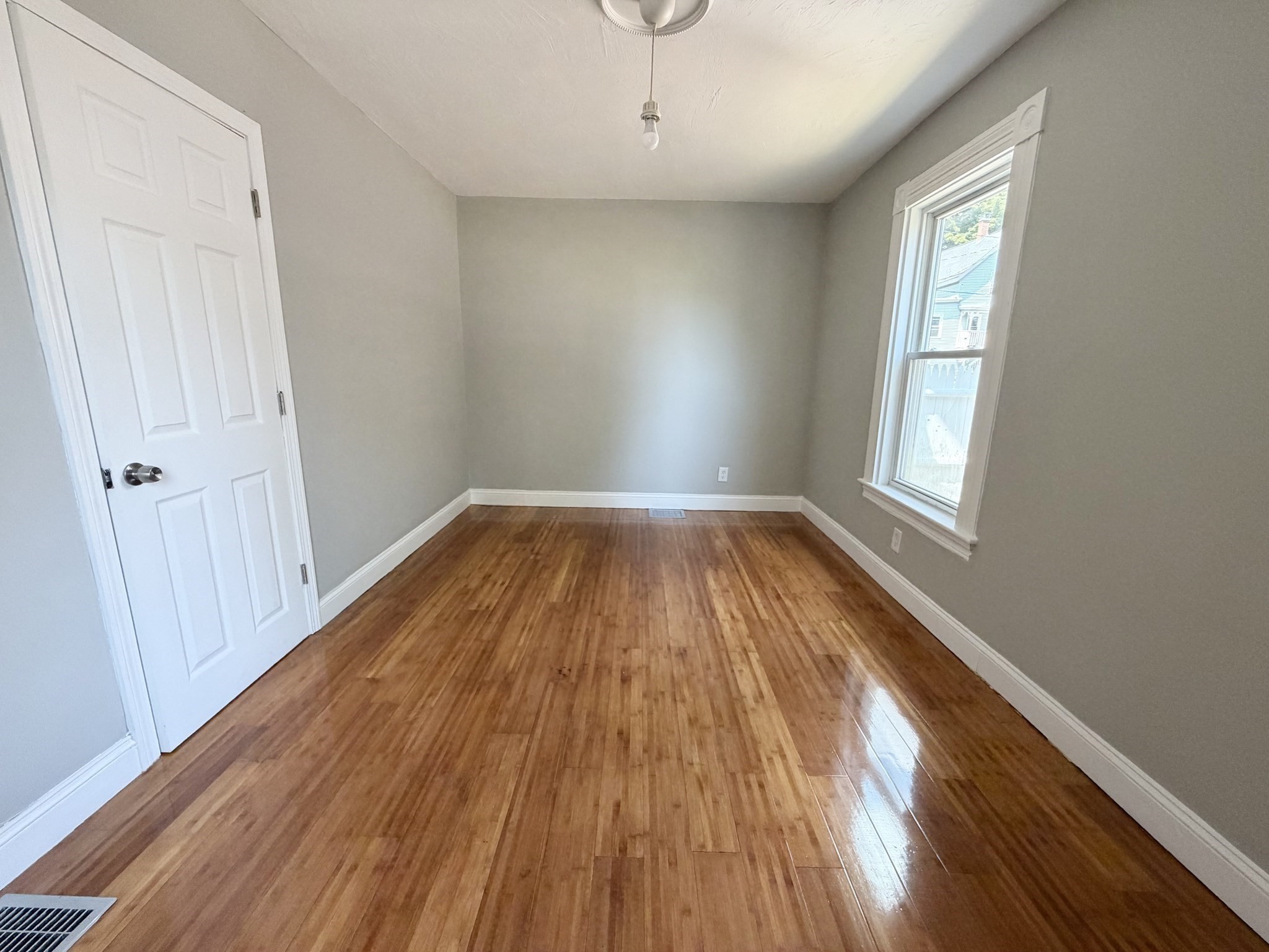 109 Culley St Property Photo 24