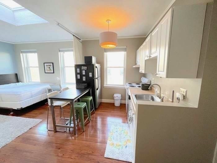 1411 Commonwealth Ave # 504 Property Photo 1