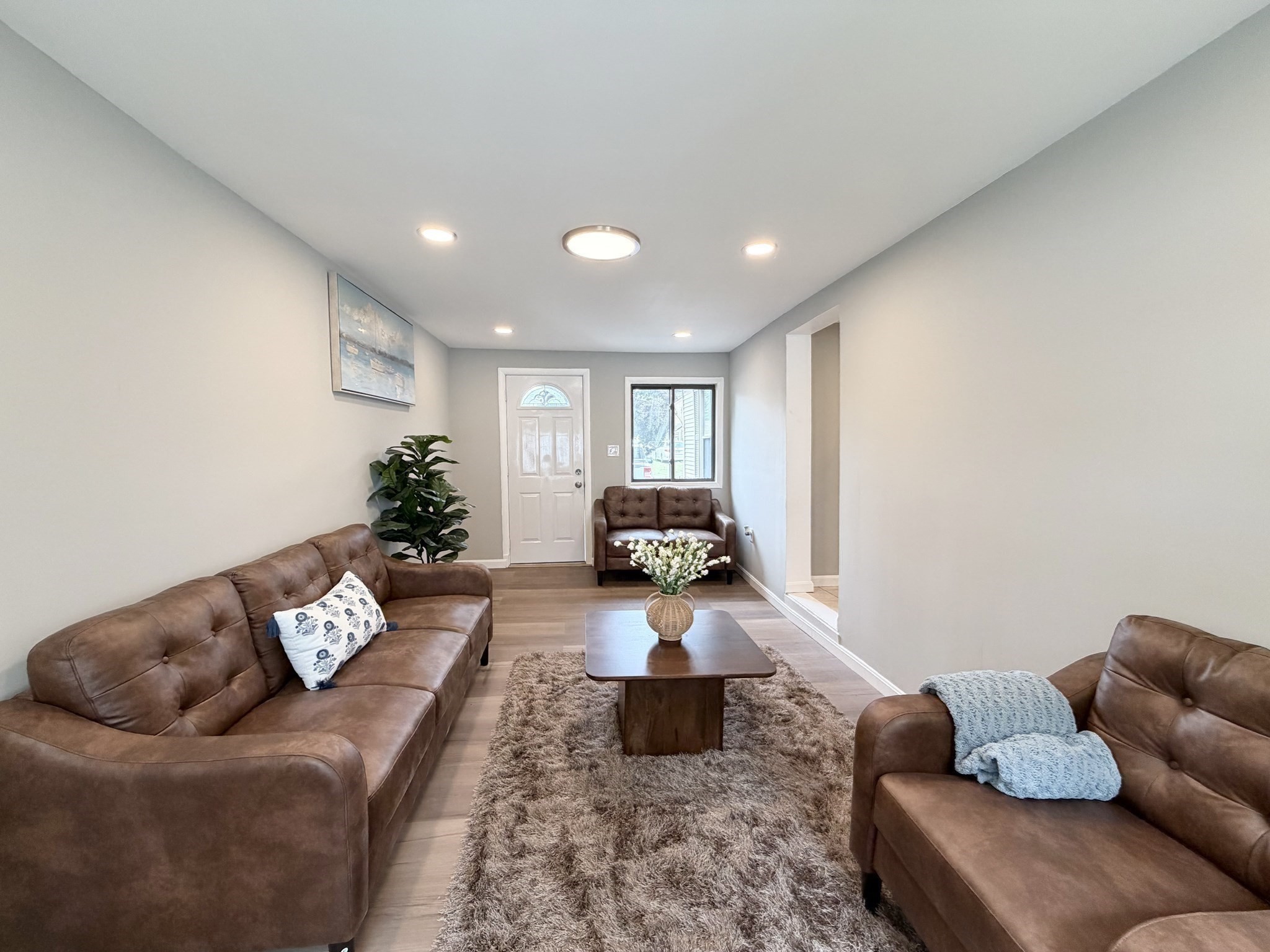 87 Vezina Ave Property Photo 1
