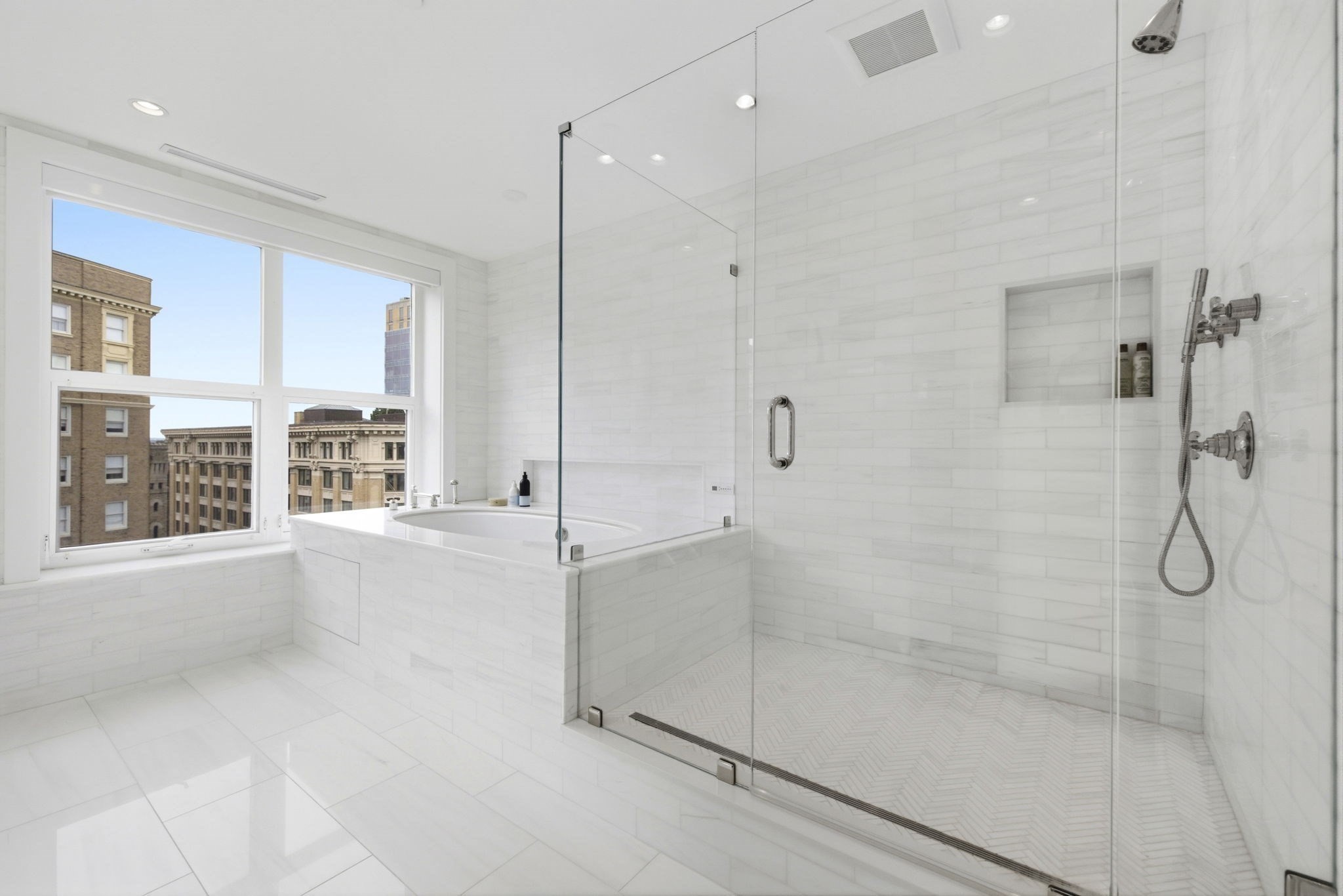 300 Boylston St # 1202 Property Photo 13