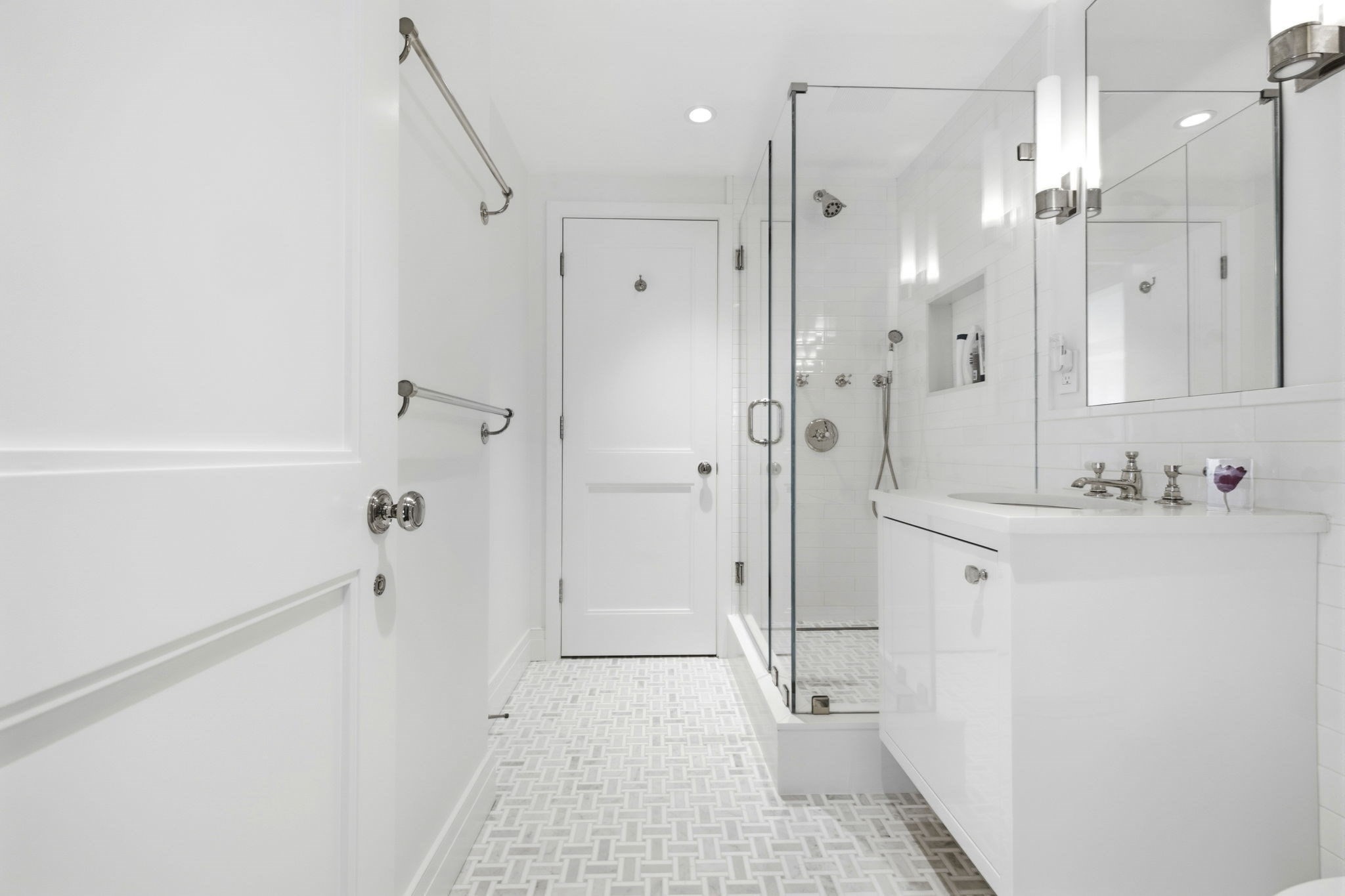 300 Boylston St # 1202 Property Photo 17