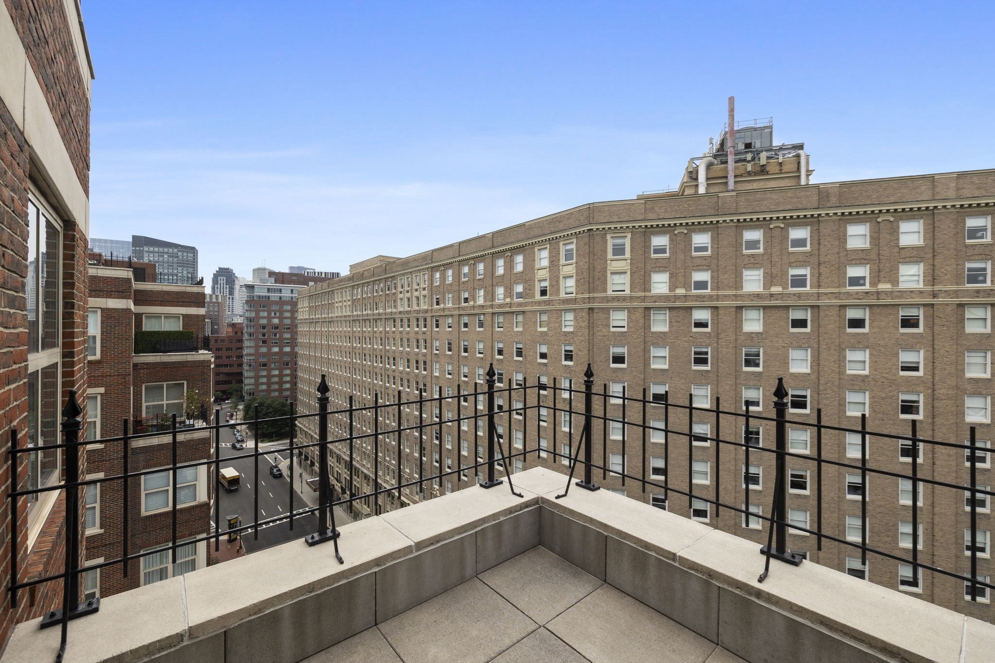 300 Boylston St # 1202 Property Photo 20
