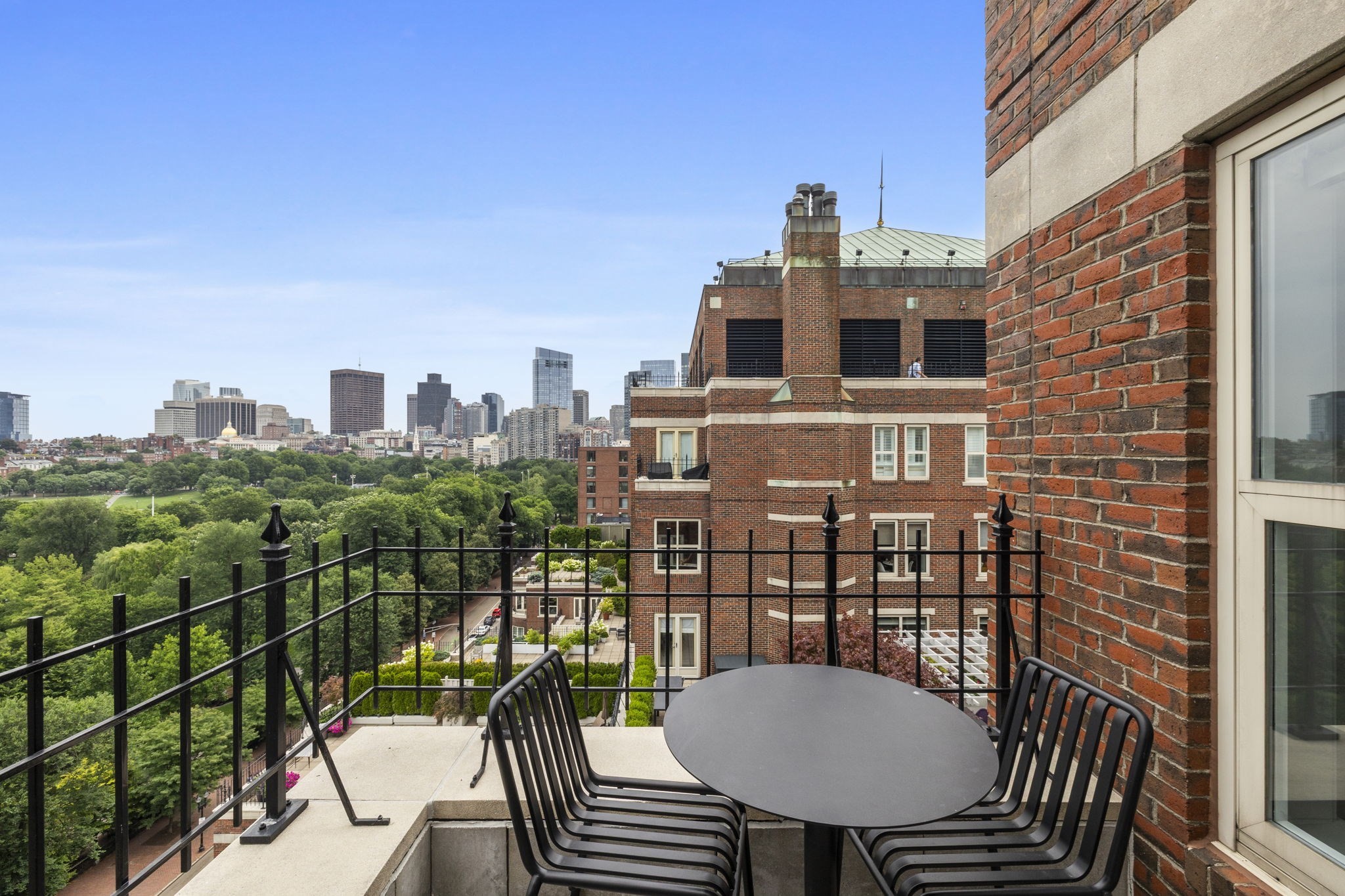 300 Boylston St # 1202 Property Photo 21