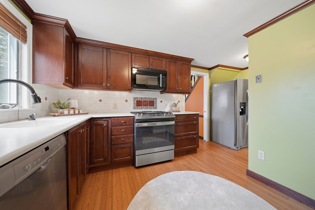 89 Powder Mill Road Property Photo 4