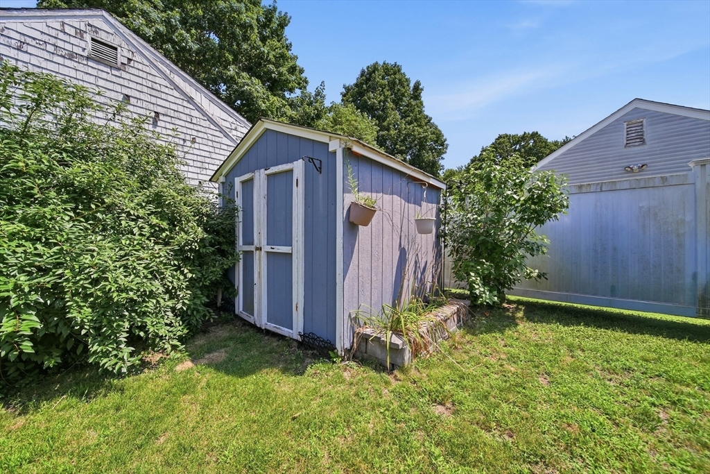 89 Powder Mill Road Property Photo 31
