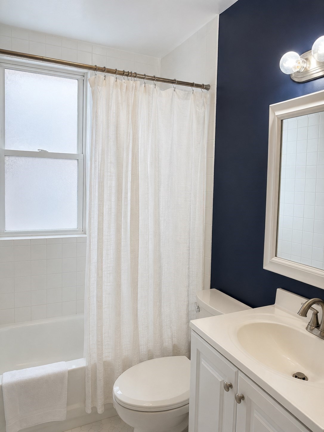 14 Hartland St # 2 Property Photo 8