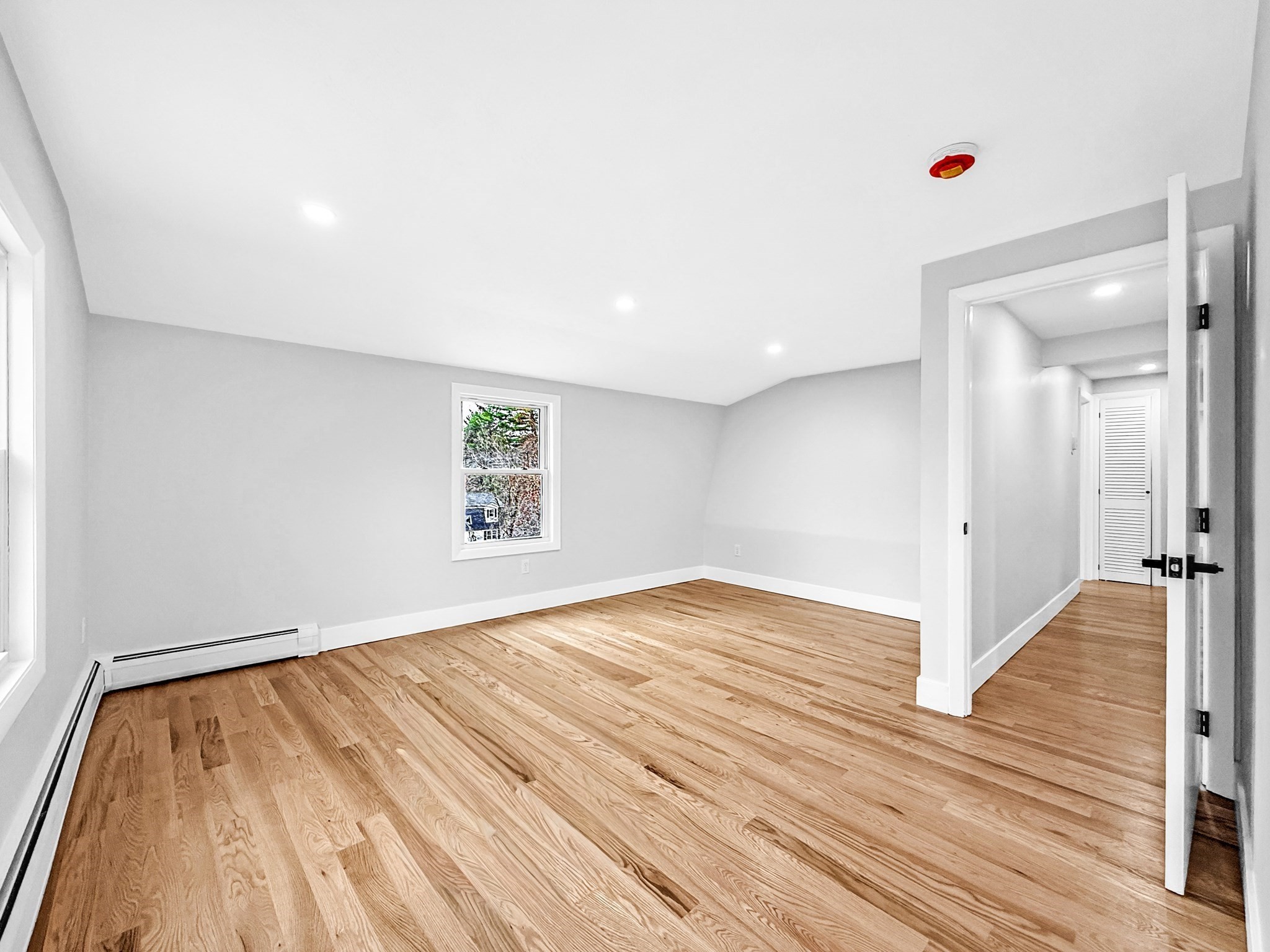 21 Burlington Rd Property Photo 18