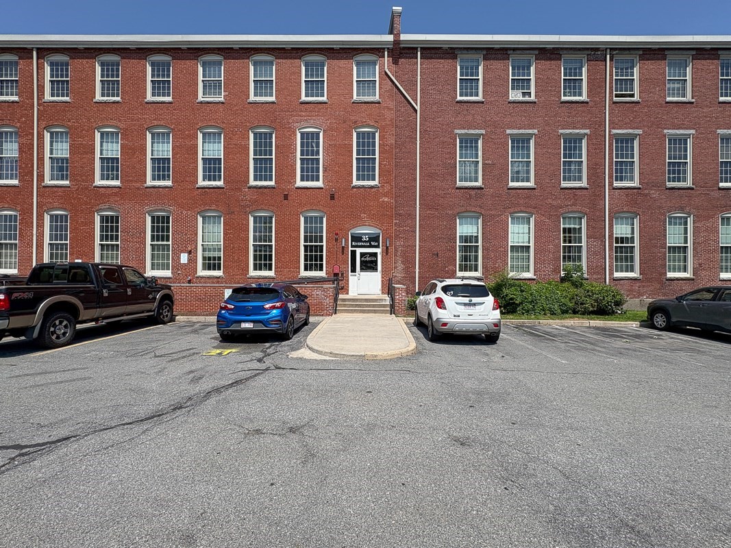 35 Riverwalk Way # R222 Property Photo 1