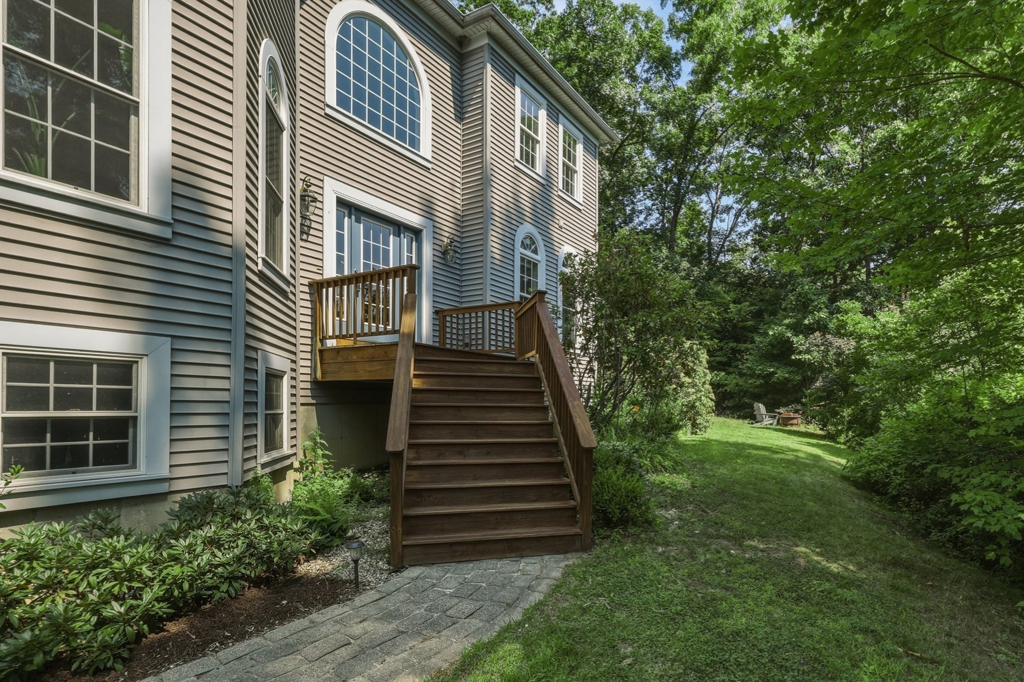 160 E Leverett Rd Property Photo 2