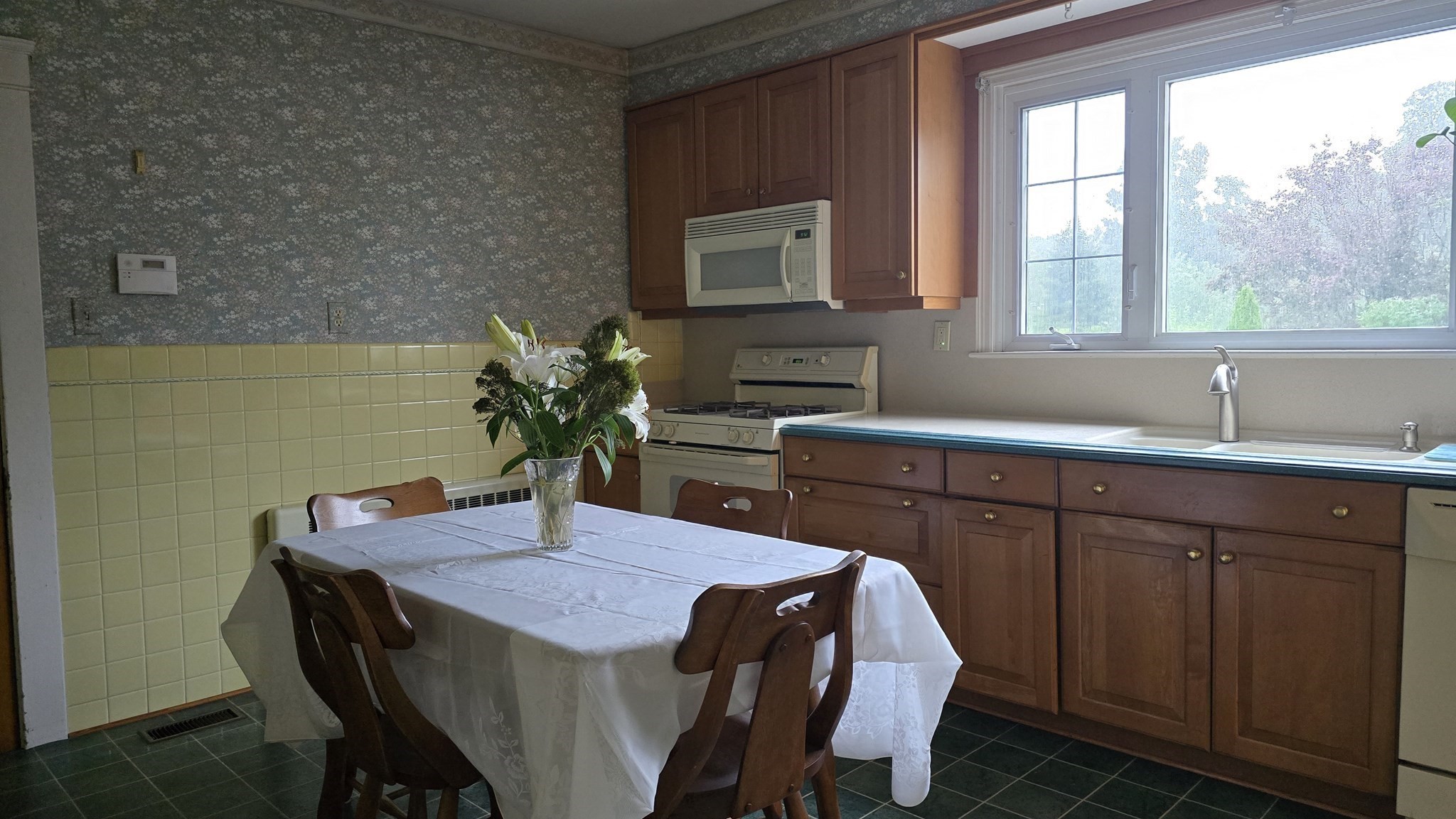 21 Arbutus Road Property Photo 17