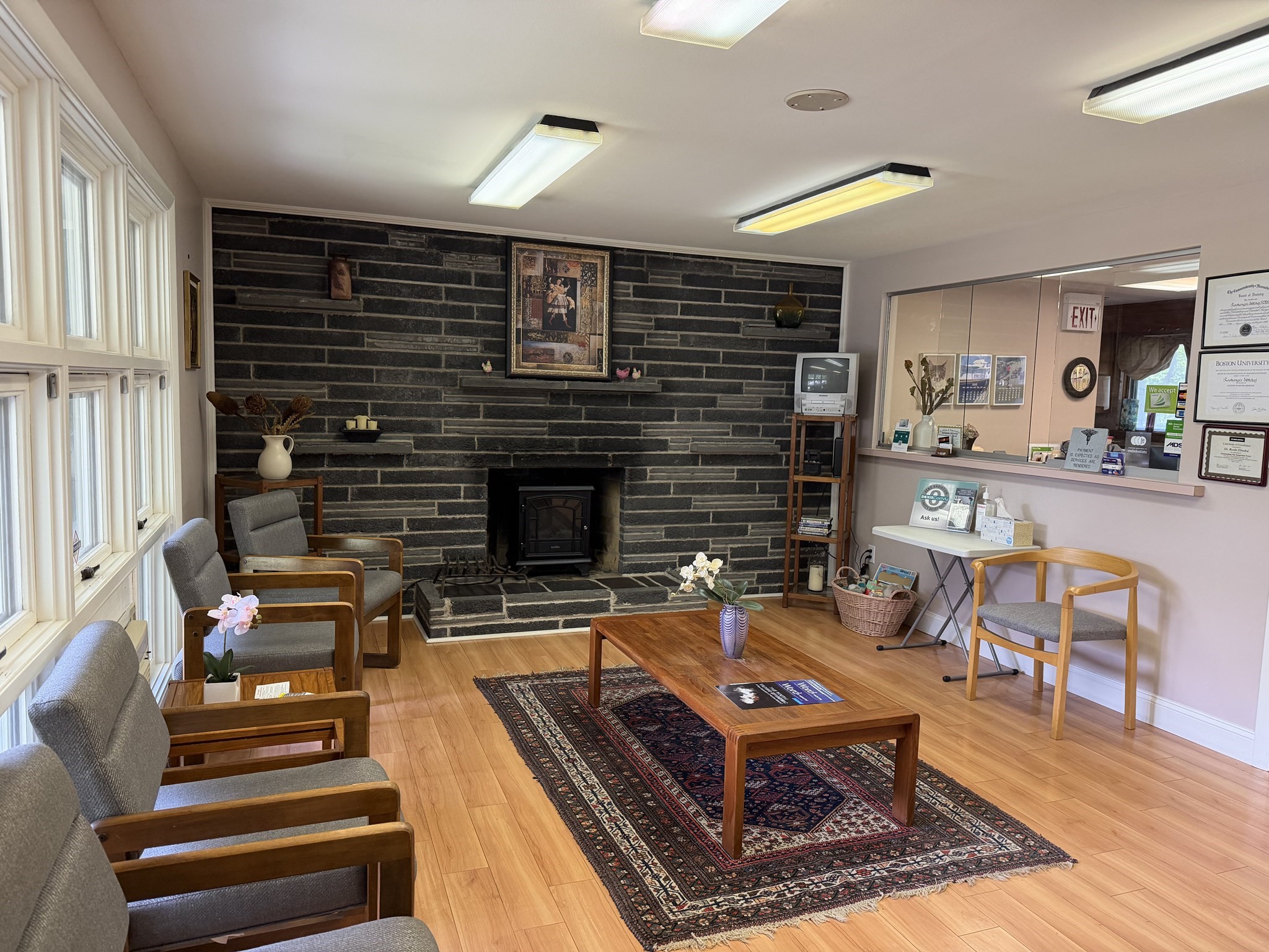 510 Thacher St Property Photo 9