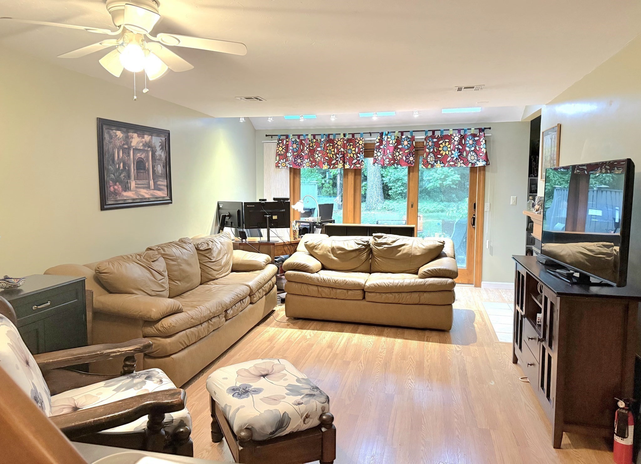 401 Ridgefield Cir # 401d Property Photo 8