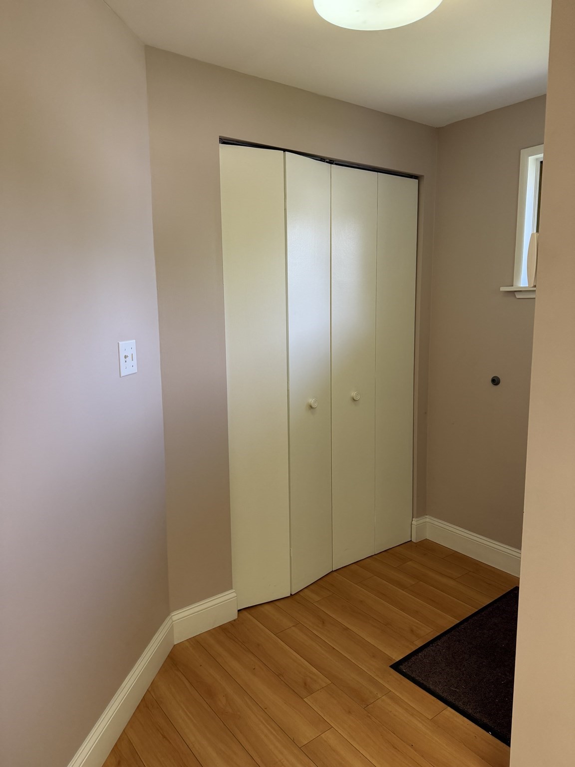 510 Thacher St Property Photo 13