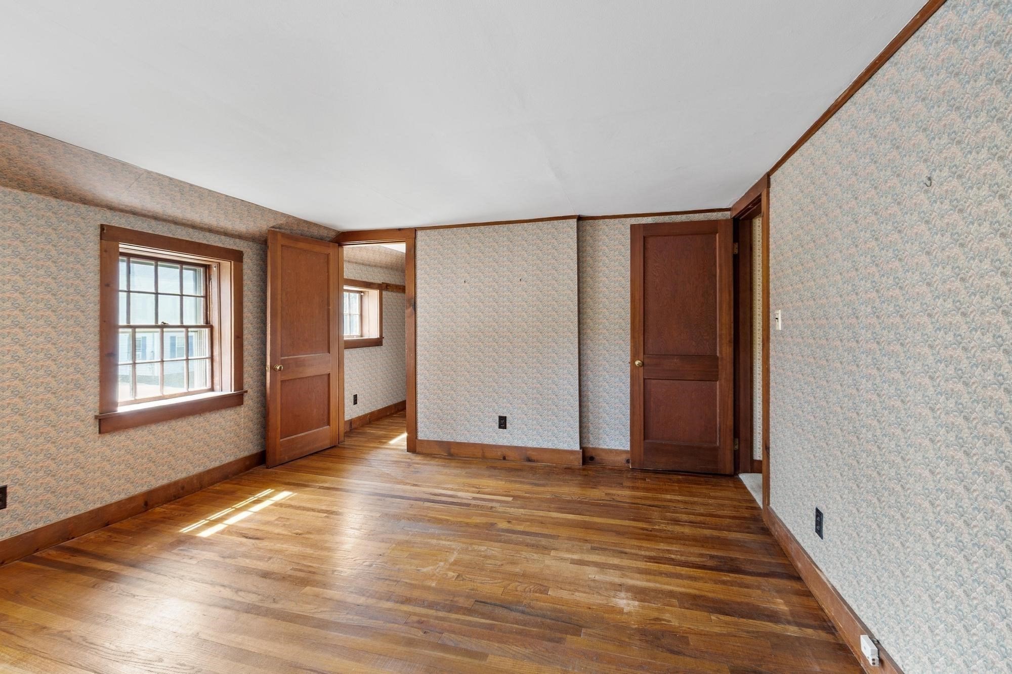 185 Main St Property Photo 23
