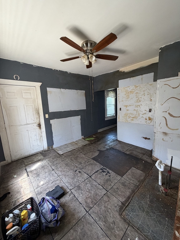 72 Melrose Property Photo 12