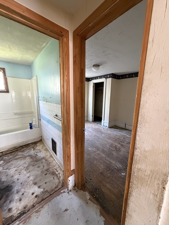 72 Melrose Property Photo 15
