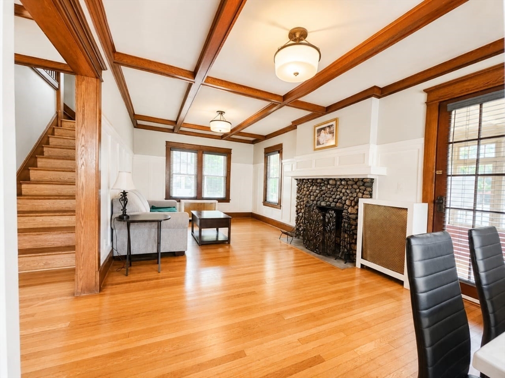 147 Belvidere St Property Photo 4