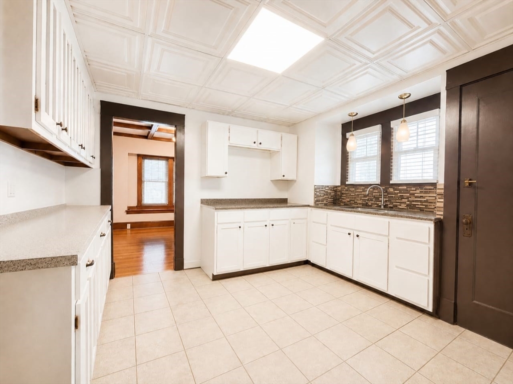 147 Belvidere St Property Photo 11