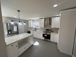 74 Central St Property Photo 10