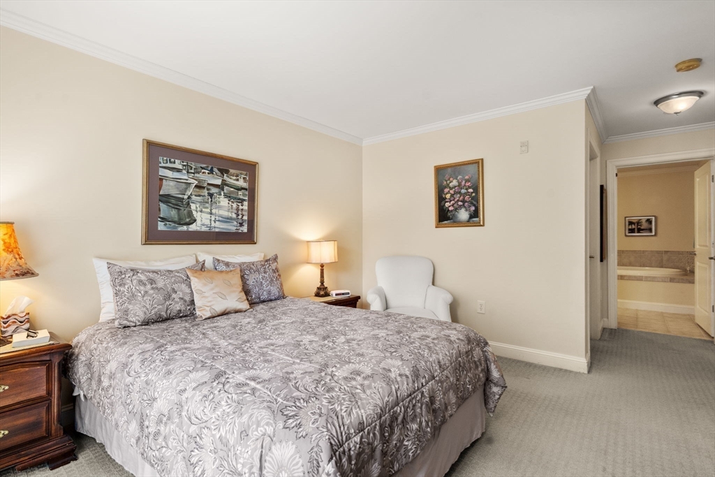 8 Crowninshield St # 212 Property Photo 12