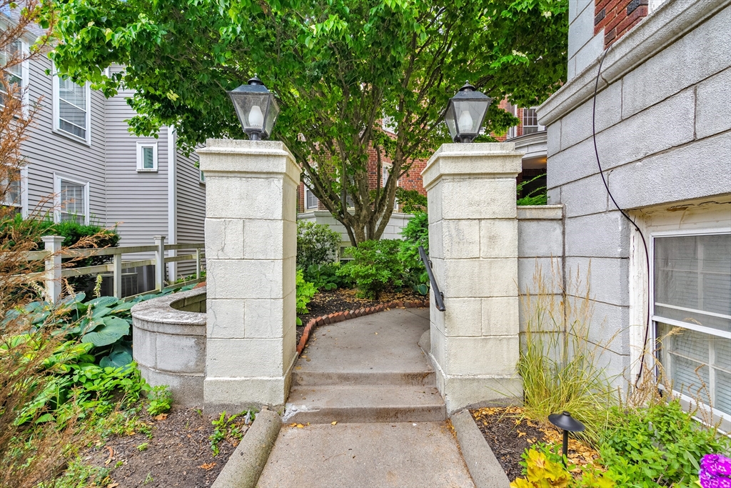 41 Bowdoin Street # 25 Property Photo 5