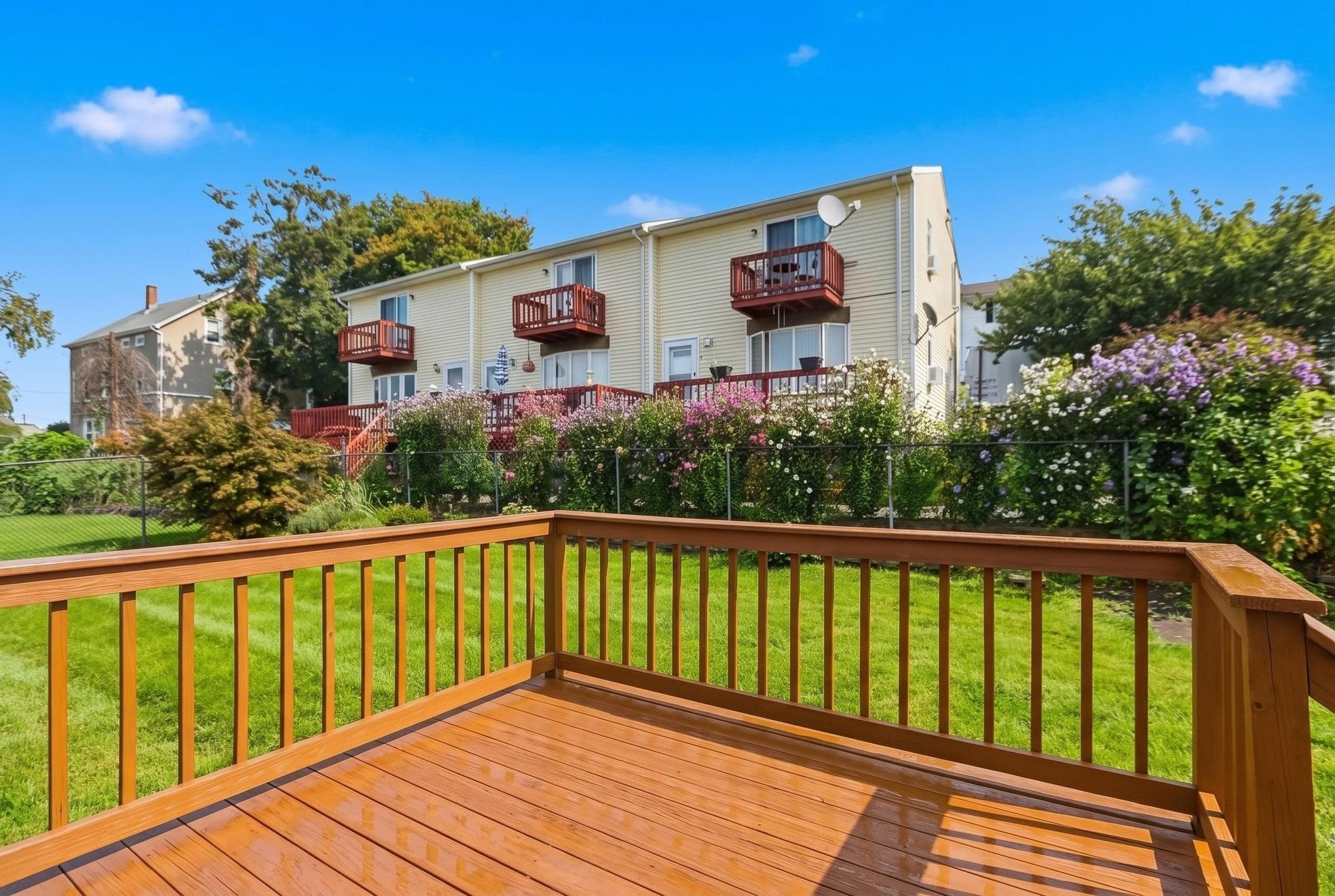 32 Danis St Property Photo 8