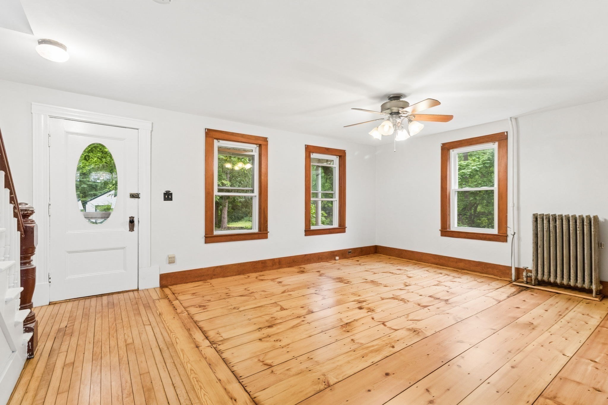 62 Glendale St Property Photo 3