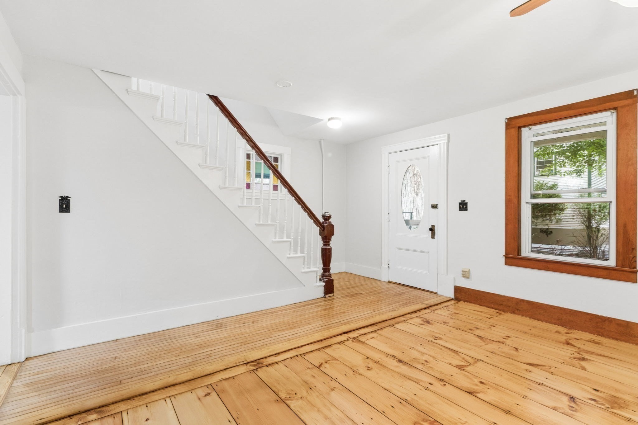 62 Glendale St Property Photo 5