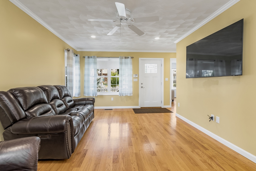 15 Hourihan St Property Photo 3