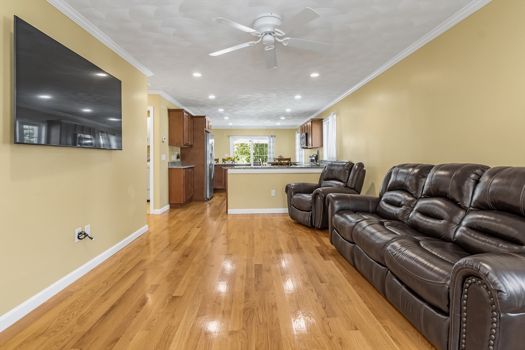 15 Hourihan St Property Photo 4