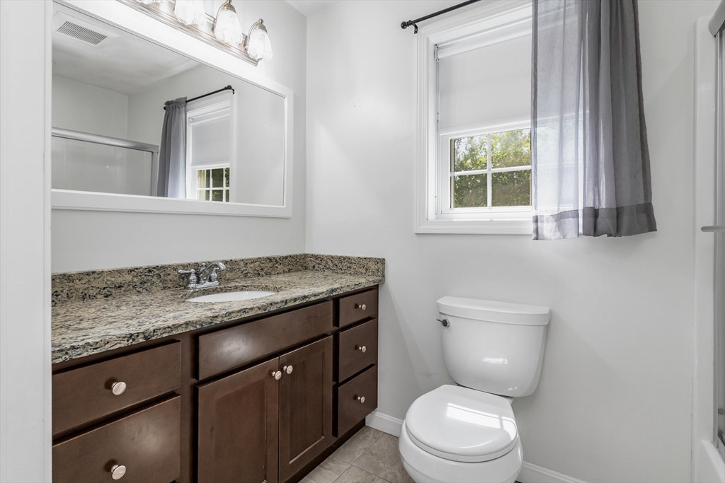 15 Hourihan St Property Photo 13