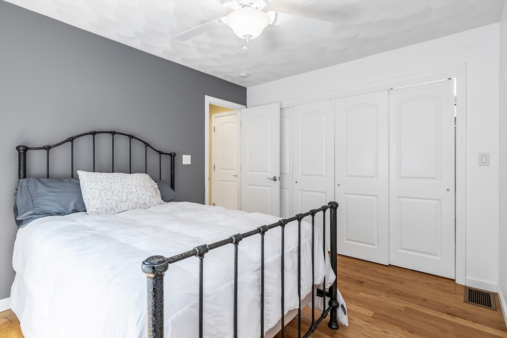 15 Hourihan St Property Photo 18