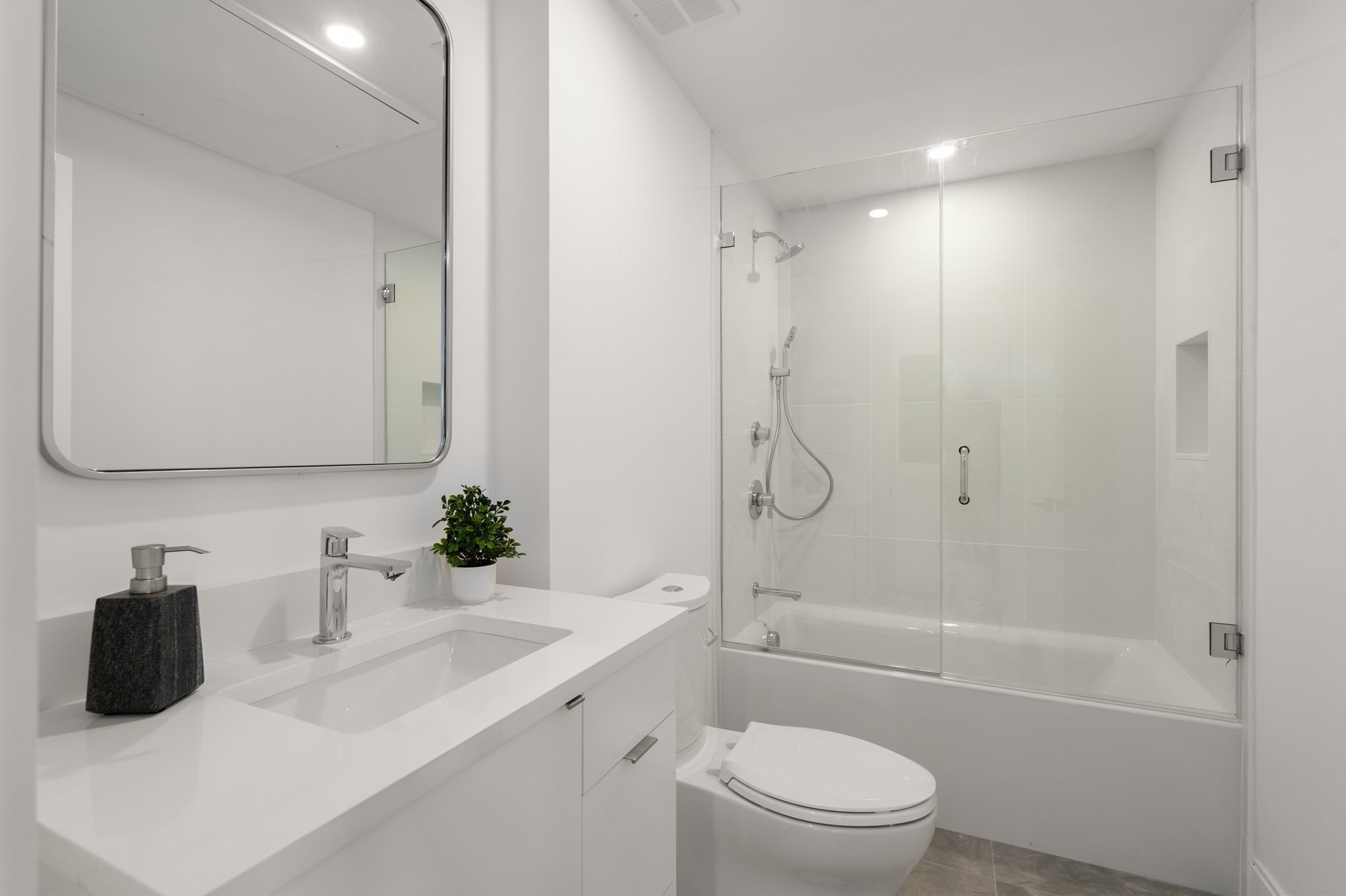 228 Washington Street # 5 Property Photo 15