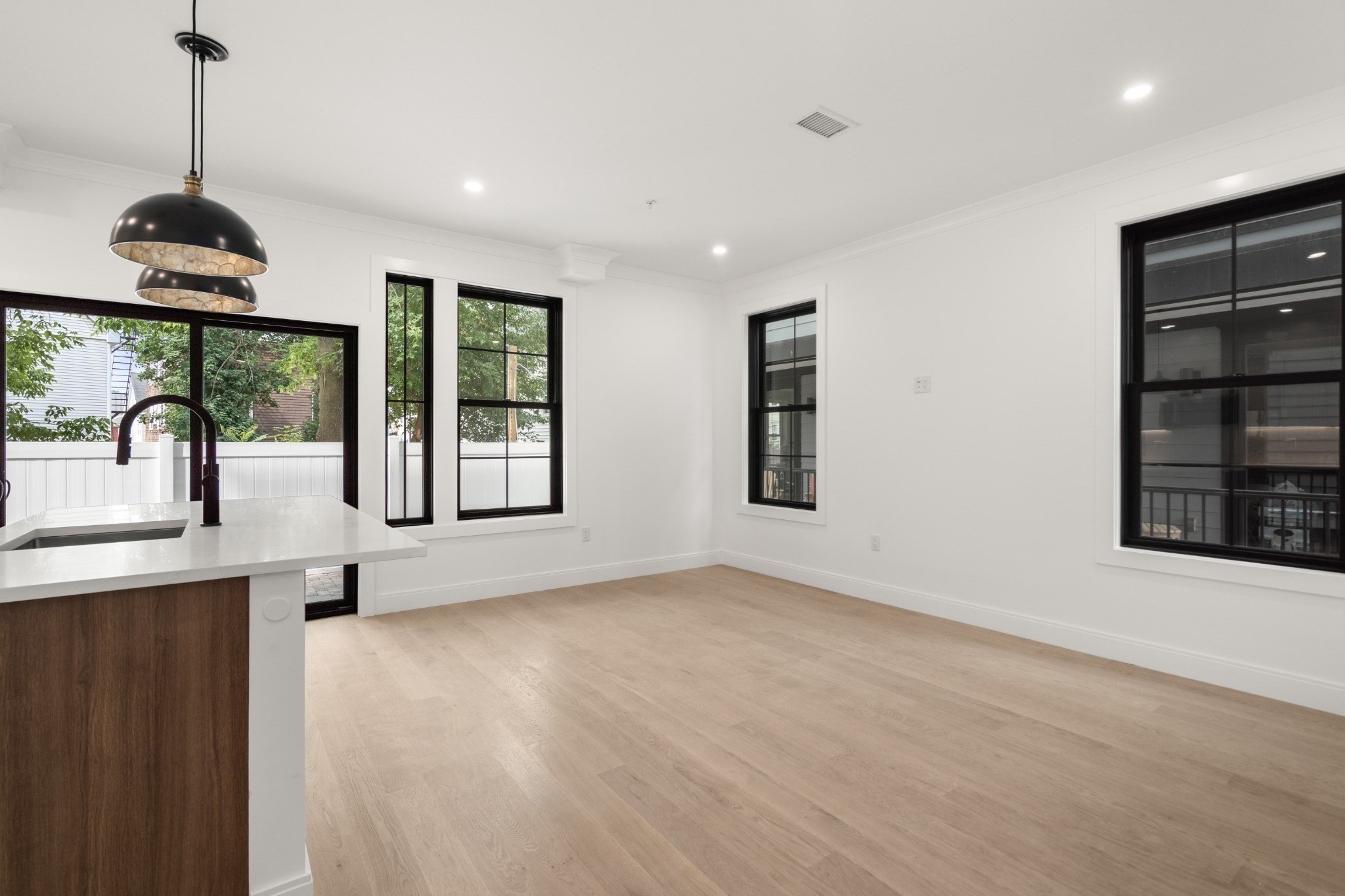 228 Washington Street # 2 Property Photo 3
