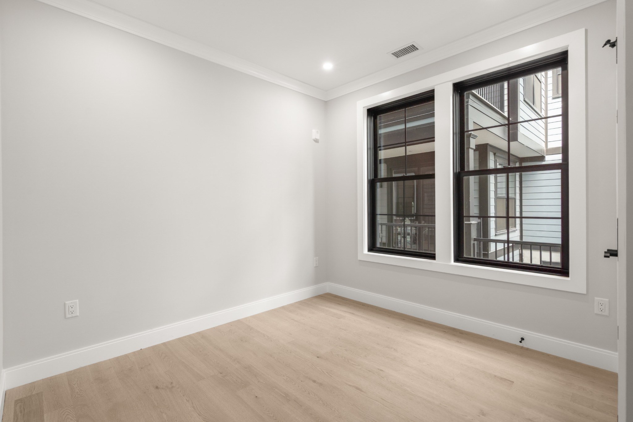 228 Washington Street # 2 Property Photo 11