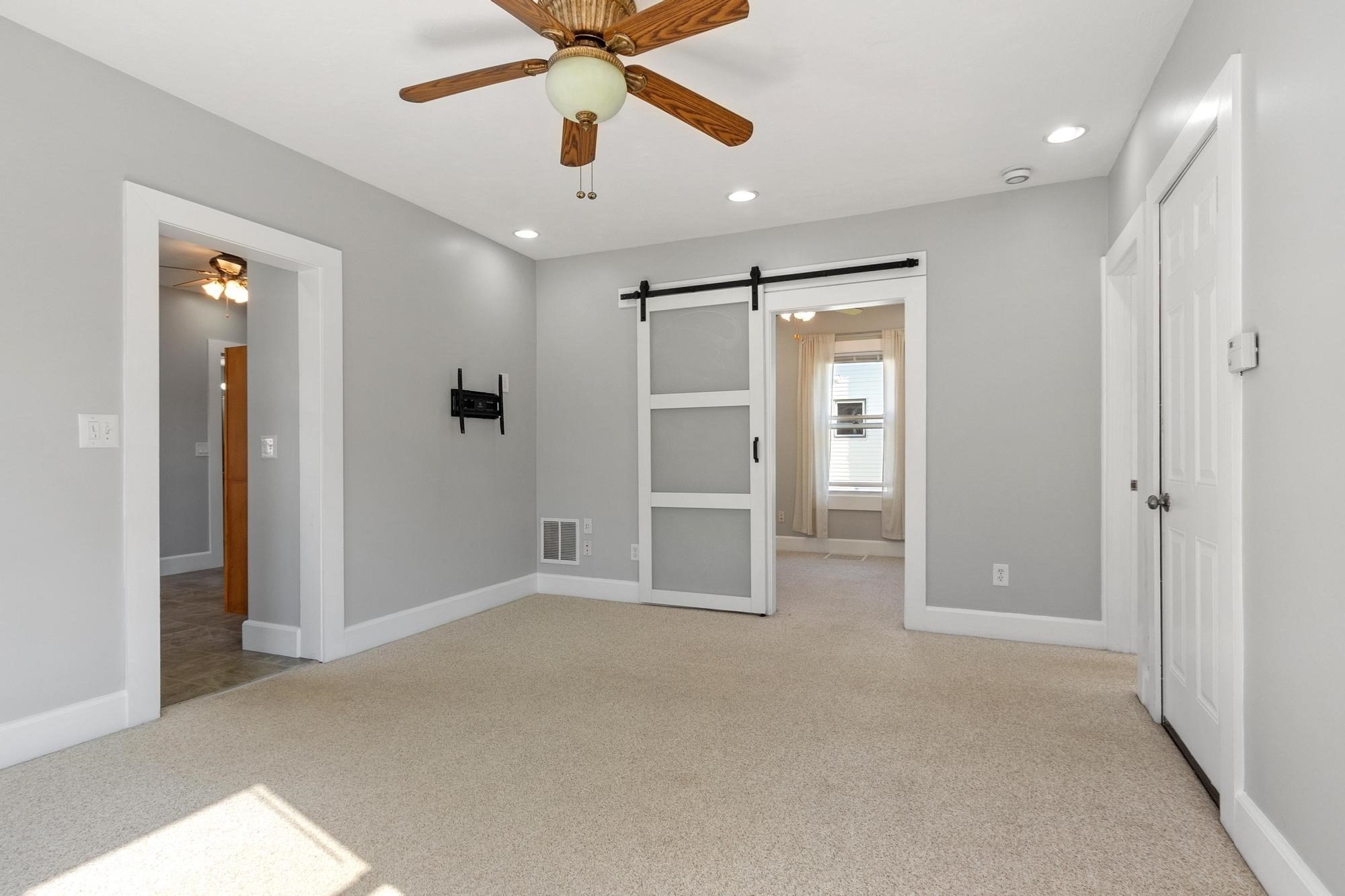 155 Pond St Property Photo 6