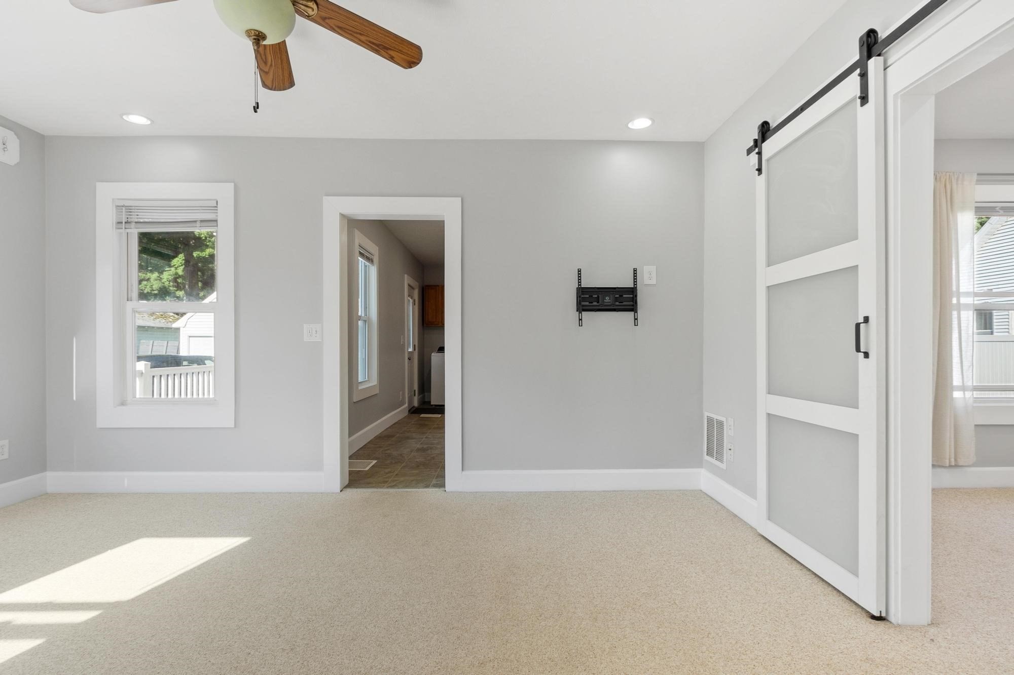 155 Pond St Property Photo 8