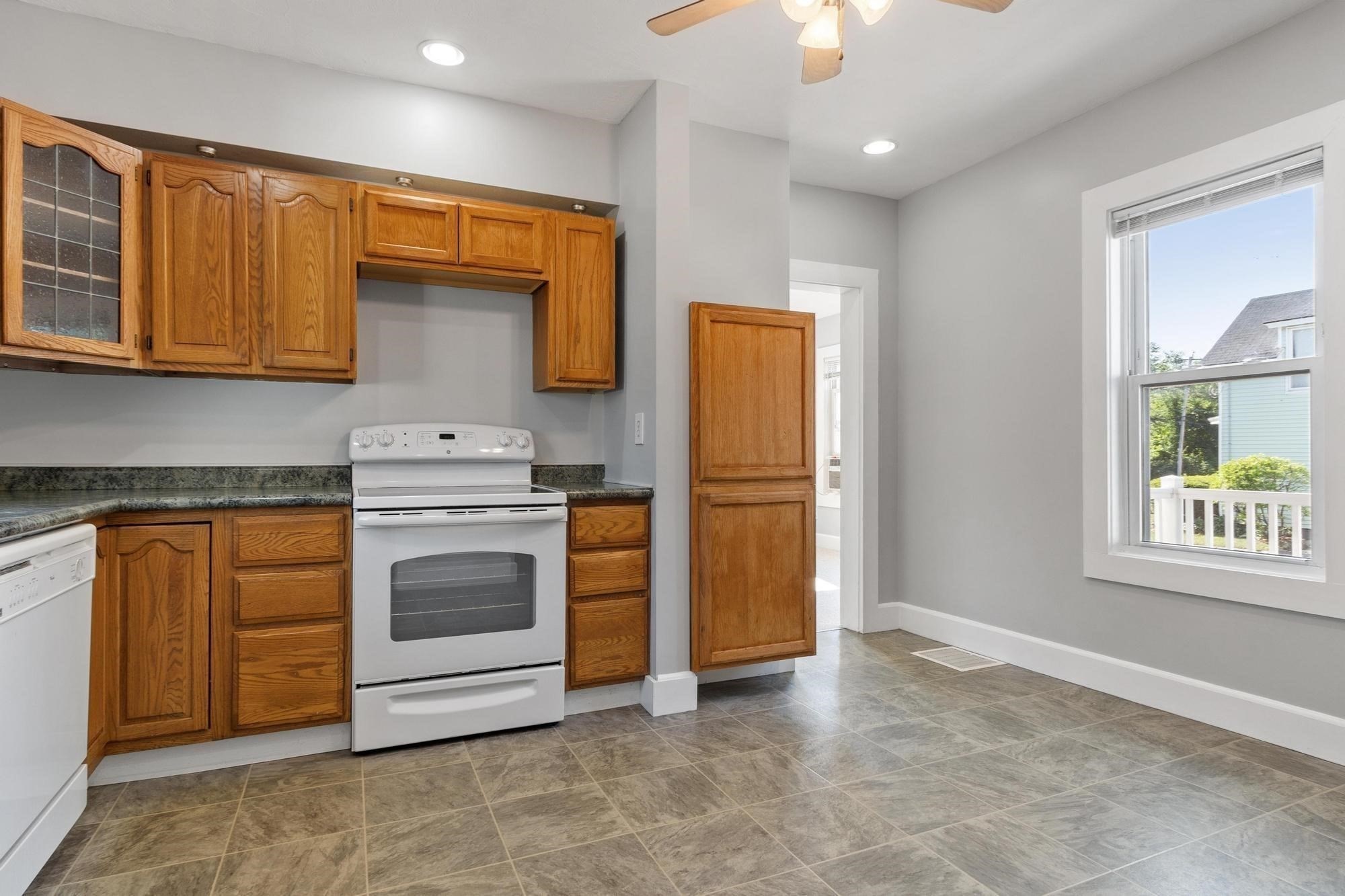 155 Pond St Property Photo 14