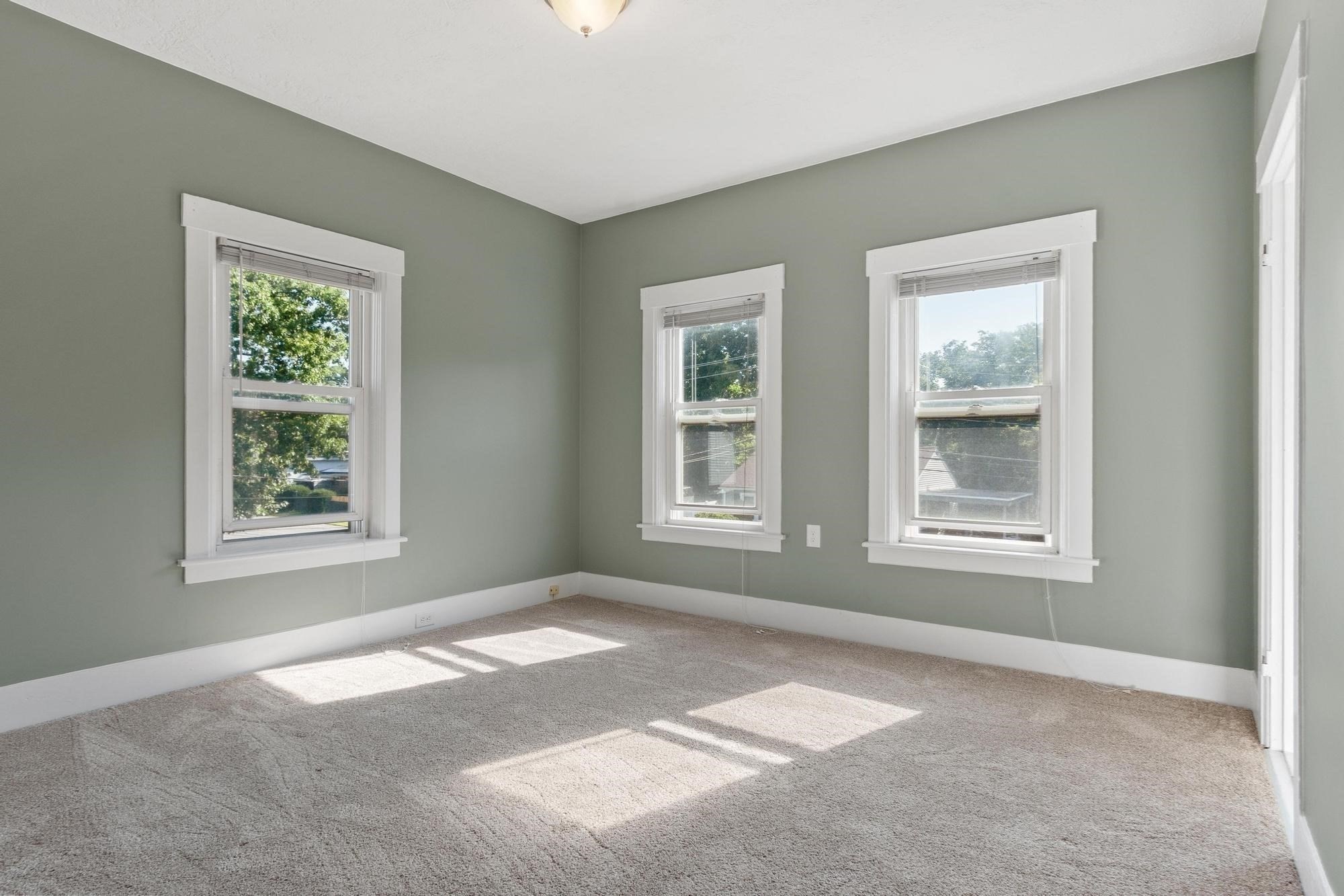 155 Pond St Property Photo 28