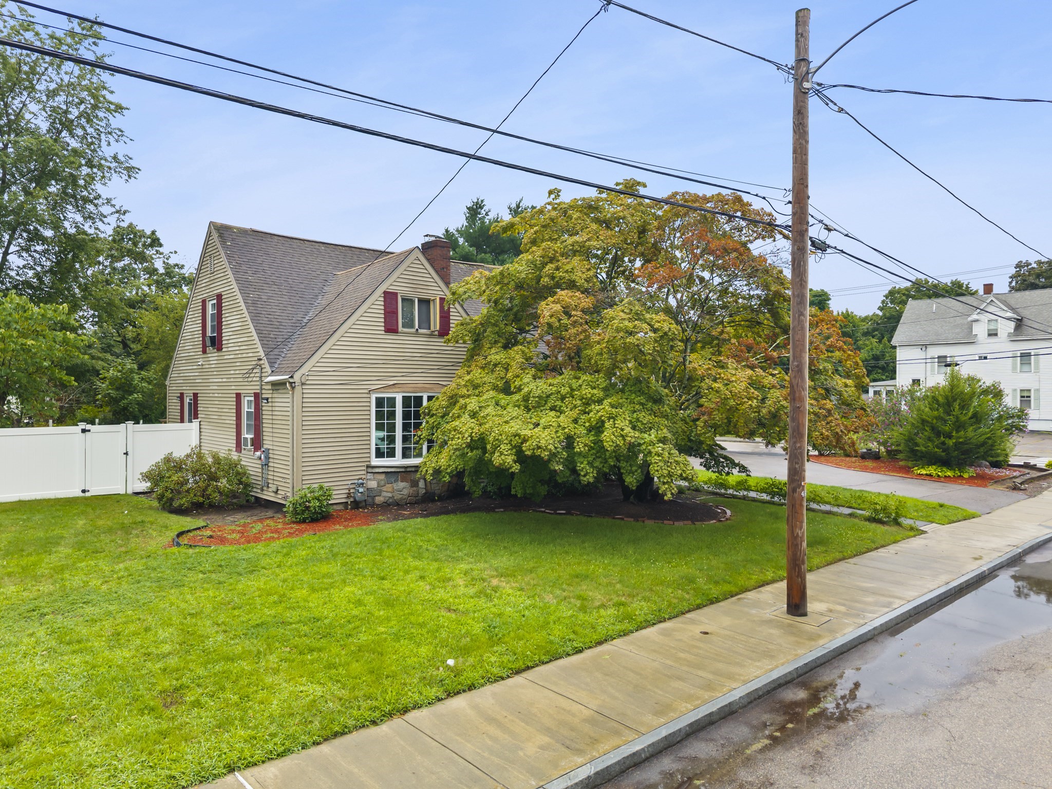 59 Mulberry St Property Photo 4