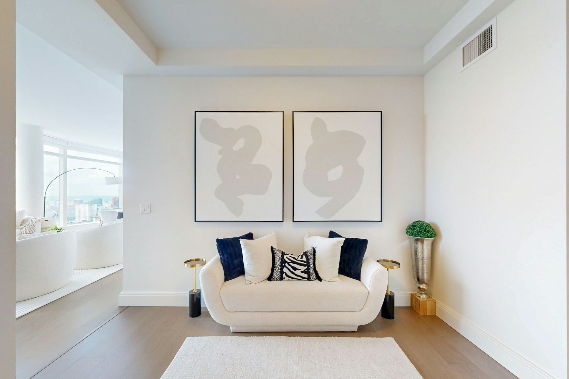 240 Devonshire Street # U3701 Property Photo 8